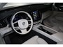Volvo XC60 T8 Recharge AWD Ultra Dark - Panorama/schuifdak - IntelliSafe Assist & Surround - 360º Camera - Bowers & Wilkins audio - Adaptieve LED koplampen - Verwarmde voorstoelen, stuur & achterbank - Parkeersensoren voor & achter - Elektr. bedienb. voorstoelen met geheugen - Head up display - Draadloze tel. lader - Extra getint glas - 22' LMV