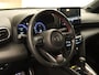 Toyota Yaris Cross 1.5 Hybrid 130 GR Sport - ADAPTIEVE CRUISE CONTROL - STOELVERWARMING VOORSTOELEN - STUURWIELVERWARMING - DODEHOEKDETECTIE - KEYLESS ENTRY/START - APPLE CARPLAY/ANDROID AUTO - CAMERA - EXTRA GETINT GLAS - PARKEERSENSOREN VOOR + ACHTER
