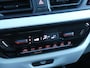 Suzuki Swift 1.2 Select Smart Hybrid Apple Carpl/Andr Auto, Camera, Stoel Verwarming, Navigatie.