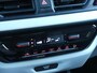 Suzuki Swift 1.2 Select Smart Hybrid Apple Carpl/Andr Auto, Camera, Stoel Verwarming, Navigatie.