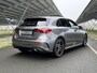 Mercedes-Benz A-klasse 180 Business Solution AMG | Night | Panoramaschuifdak | Sfeerverlichting | Achteruitrijcamera | MULTIBEAM LED | Stoelverwarming |