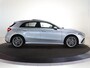 Mercedes-Benz A-klasse 250e Business Solution AMG | Panoramaschuifdak | Stoelverwarming | Achteruitrijcamera | MULTIBEAM LED |