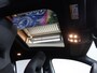 Mercedes-Benz A-klasse 250e Business Solution AMG | Panoramaschuifdak | Stoelverwarming | Achteruitrijcamera | MULTIBEAM LED |