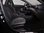 Mercedes-Benz A-klasse 250e Business Solution AMG | Panoramaschuifdak | Head-up display | Premium Plus | Stoelverwarming | 360° camera |