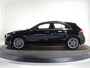 Mercedes-Benz A-klasse 250e Business Solution AMG | Panoramaschuifdak | Head-up display | Premium Plus | Stoelverwarming | 360° camera |