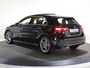 Mercedes-Benz A-klasse 250e Business Solution AMG | Panoramaschuifdak | Head-up display | Premium Plus | Stoelverwarming | 360° camera |