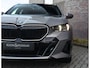 BMW 5-Serie Touring 550e xDrive | Oxid Grey - M Sport Pro