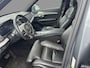 Volvo XC90 2.0 T5 AWD Momentum Pro | Trekhaak | Panoramadak | Lederen bekleding | Stoelverwarming | Achteruitrijcamera | Elektrische stoelverstelling | Comfort stoelen | Getint glas | Navigatie |