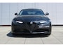 Alfa Romeo Giulia 2.0T Sprint | Face-lift 2021 | Veloce interieur | Apple Carplay / Android Auto | Adapt. Cruise + Lane Assist | Camera | Dealer Onderhouden!