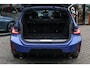 BMW 3-Serie Touring 330e | M-Sport Pro | 2 jaar garantie | Pano | ACC | LCI | Black Edition | Sfeerverlichting | Driving Assistant