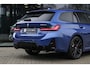 BMW 3-Serie Touring 330e | M-Sport Pro | 2 jaar garantie | Pano | ACC | LCI | Black Edition | Sfeerverlichting | Driving Assistant