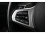 BMW 3-Serie Touring 330e | M-Sport Pro | 2 jaar garantie | Pano | ACC | LCI | Black Edition | Sfeerverlichting | Driving Assistant