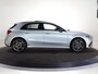 Mercedes-Benz A-klasse 250e Business Solution AMG | Panoramaschuifdak | Premium Plus | Head-up display | Dodehoekassistent |