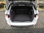 Land Rover Range Rover Evoque 2.0 TD4 HSE Dynamic | Dealer Onderhouden | Xenon | Meridian Áudio | Stoelverwarming |  Achteruitrijcamera | Stuurwielverwarming | 12 maanden garantie