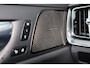 Volvo V60 T6 Recharge AWD Plus Dark - IntelliSafe Assist & Surround - 360º Camera - Harman/Kardon audio - Verwarmde voorstoelen, stuur & achterbank - Parkeersensoren voor & achter - Elektr. bedienb. voorstoelen met geheugen - Elektr. inklapbare trekhaak - 18' LMV