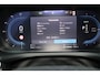 Volvo V60 T6 Recharge AWD Plus Dark - IntelliSafe Assist & Surround - 360º Camera - Harman/Kardon audio - Verwarmde voorstoelen, stuur & achterbank - Parkeersensoren voor & achter - Elektr. bedienb. voorstoelen met geheugen - Elektr. inklapbare trekhaak - 18' LMV