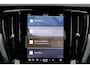 Volvo V60 T6 Recharge AWD Plus Dark - IntelliSafe Assist & Surround - 360º Camera - Harman/Kardon audio - Verwarmde voorstoelen, stuur & achterbank - Parkeersensoren voor & achter - Elektr. bedienb. voorstoelen met geheugen - Elektr. inklapbare trekhaak - 18' LMV