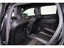 Volvo V60 T6 Recharge AWD Plus Dark - IntelliSafe Assist & Surround - 360º Camera - Harman/Kardon audio - Verwarmde voorstoelen, stuur & achterbank - Parkeersensoren voor & achter - Elektr. bedienb. voorstoelen met geheugen - Elektr. inklapbare trekhaak - 18' LMV