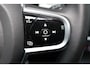 Volvo V60 T6 Recharge AWD Plus Dark - IntelliSafe Assist & Surround - 360º Camera - Harman/Kardon audio - Verwarmde voorstoelen, stuur & achterbank - Parkeersensoren voor & achter - Elektr. bedienb. voorstoelen met geheugen - Elektr. inklapbare trekhaak - 18' LMV