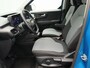 Ford Transit Courier E-Transit Limited 44 kWh | ADAPTIEVE CRUISE CONTROL | STOEL, STUUR EN VOORRUITVERWARMING | NAVIGATIE | TREKHAAK