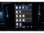 Volvo S90 T8 AWD Plus Dark - Luchtvering - Schuif/kanteldak - IntelliSafe Assist & Surround - 360º Camera - Harman/Kardon audio - Adaptieve LED koplampen - Verwarmde voorstoelen, stuur & achterbank - Parkeersensoren voor & achter - Elektr. bedienb. voorstoelen met geheugen - Extra getint glas - 20' LMV