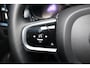 Volvo S90 T8 AWD Plus Dark - Luchtvering - Schuif/kanteldak - IntelliSafe Assist & Surround - 360º Camera - Harman/Kardon audio - Adaptieve LED koplampen - Verwarmde voorstoelen, stuur & achterbank - Parkeersensoren voor & achter - Elektr. bedienb. voorstoelen met geheugen - Extra getint glas - 20' LMV