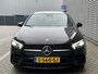 Mercedes-Benz A-klasse 250 e AMG Line / Pano / Navigatie / App connect / Camera / Parkeersensoren V+A / Stoelverwarming /