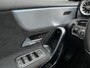 Mercedes-Benz A-klasse 250 e AMG Line / Pano / Navigatie / App connect / Camera / Parkeersensoren V+A / Stoelverwarming /