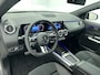 Mercedes-Benz GLA 180 Business Solution AMG | Nightpakket | Trekhaak | Smartphone Integratie | Panoramaschuifdak | Stoelverwarming | Multibeam LED | Keyless-Go comfortpakket |