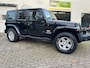 Jeep Wrangler Unlimited 3.8 Sahara Zwart