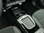 Mercedes-Benz A-klasse 180 Business Solution AMG | Nightpakket | Antidiefstalpakket URBAN GUARD PLUS | Smartphone Integratie | Panoramaschuifdak | MULTIBEAM LED | Stoelverwarming voor |
