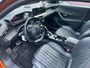 Peugeot 2008 GT-Line 1.2 PureTech 130PK EAT8 Automaat Navigatie, Achteruitrijcamera, Leder, Panoramadak, Stoelverwarming, Massage, Trekhaak