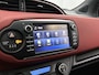 Toyota Yaris 1.5 Hybrid Bi-Tone | Uniek uitgevoerd | Navigatie | Parelmoer | Safety Pakket |