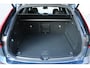 Volvo XC60 T6 AutomaatPlug-in hybrid AWD Plus Black Edition | 22 inch 5-Dubbel Spaaks Glossy Black / Diamond Cut Velgen | Luxe Lederen Bekleding | Extra Getint Glas Achterportieren En Bagageruimte | Grafisch Head-up Display | Elektrisch Glazen Panorama-Dak | Visual Park Assist Met Front "Fisheye" View | Electronic Climate Controle | Verwarmende Voorstoelen + Stuurwiel | Verwarmbare Buitenste Zitplaatsen Tweede Zitrij |