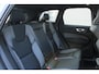 Volvo XC60 2.0 T6 Plug-in hybrid AWD Plus Black Edition | Lichtmetalen Velgen 21" | Luxe Lederen/stof Bekleding | Premium Audio By Harman Kardon | Head-up Display | Elektrisch Glazen Panorama-Dak | Visual Park Assist | Extra Getint Glas Achterportieren En Bagageruimte | Electronic Climate Controle | Voorstoelen + Stuurwiel Verwaremend | Verwarmbare buitenste zitplaatsen tweede zitrij |