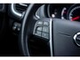 Volvo V40 1.5 T3 Dynamic Edition | Panoramadak | Stoelverwarming | DAB+ | Keyless Entry | Parkeer Camera | Harman Kardon | Lederen Bekleding |