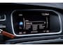 Volvo V40 1.5 T3 Dynamic Edition | Panoramadak | Stoelverwarming | DAB+ | Keyless Entry | Parkeer Camera | Harman Kardon | Lederen Bekleding |