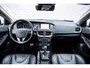 Volvo V40 1.5 T3 Dynamic Edition | Panoramadak | Stoelverwarming | DAB+ | Keyless Entry | Parkeer Camera | Harman Kardon | Lederen Bekleding |