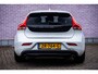 Volvo V40 1.5 T3 Dynamic Edition | Panoramadak | Stoelverwarming | DAB+ | Keyless Entry | Parkeer Camera | Harman Kardon | Lederen Bekleding |