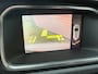 Volvo V40 1.5 T3 Dynamic Edition Automaat | Parkeersensoren voor-achter en Camera | Lederen bekleding | LED verlichting | Extra getint glas | DAB | Harman Kardon audio | Keyless | 19" lichtmetalen velgen
