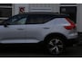 Volvo XC40 1.5 T5 262PK Plug in hybride R-Design*Perfect Onderh.*Pano/Elek. Trekhaak/Leder/Stoelverw./Stuurverw./Camera/LED/Standkachel/Keyless Entry+Go/Apple Carplay-Android/Parkeersens.V+A/19 inch LM*