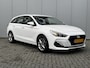 Hyundai i30 1.4 i-Drive / Airco / Navigatie / Trekhaak afneembaar / Stoelverwarming / Cruise Control / Achteruitrijcamera /