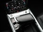 Audi E-tron 55 quattro Business edition Plus 95 kWh | Apple Carplay | Navigatie | Electr. glazen panoramadak | Electr.bedienbare voorstoelen | Voorstoelen verwarmd | Wifi | Achteruitrij camera | Parkeersensoren voor en achter |  Audi soundsyst