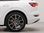 Audi E-tron 55 quattro Business edition Plus 95 kWh | Apple Carplay | Navigatie | Electr. glazen panoramadak | Electr.bedienbare voorstoelen | Voorstoelen verwarmd | Wifi | Achteruitrij camera | Parkeersensoren voor en achter |  Audi soundsyst