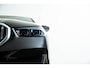 BMW 5-Serie 530e Trekhaak - Comfortstoelen - Elektrisch verwarmde voorstoelen - Driving Assistant Professional - Head up - Parking Assistant Plus - Active Guard - Akoestische voetgangersbescherming - Comfort Access -