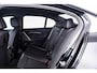 BMW 5-Serie 530e Trekhaak - Comfortstoelen - Elektrisch verwarmde voorstoelen - Driving Assistant Professional - Head up - Parking Assistant Plus - Active Guard - Akoestische voetgangersbescherming - Comfort Access -