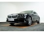 BMW 5-Serie 530e Trekhaak - Comfortstoelen - Elektrisch verwarmde voorstoelen - Driving Assistant Professional - Head up - Parking Assistant Plus - Active Guard - Akoestische voetgangersbescherming - Comfort Access -