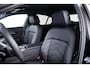 BMW 5-Serie 530e Trekhaak - Comfortstoelen - Elektrisch verwarmde voorstoelen - Driving Assistant Professional - Head up - Parking Assistant Plus - Active Guard - Akoestische voetgangersbescherming - Comfort Access -