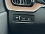 Volvo XC60 2.0 Recharge T6 AWD Business Pro | Panoramadak | Leder | Trekhaak | Camera |