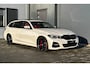 BMW 3-Serie Touring 330e 293pk M-Sport INDIVIDUAL LEER PANO 19" KEYLESS 20424KM!